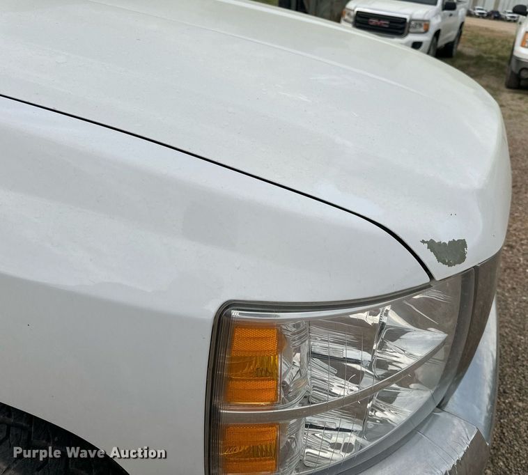 image for item EH6674 2012 Chevrolet Silverado 1500 Crew Cab pickup truck