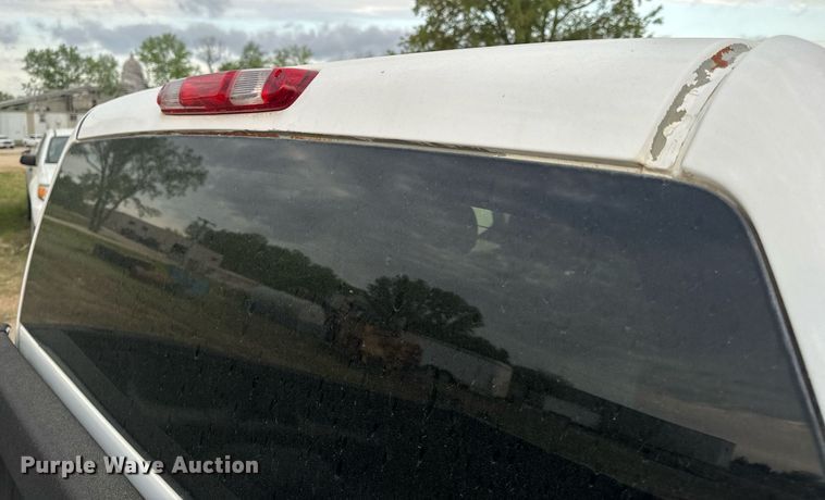 image for item EH6674 2012 Chevrolet Silverado 1500 Crew Cab pickup truck