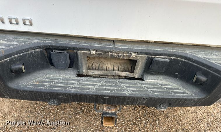 image for item EH6674 2012 Chevrolet Silverado 1500 Crew Cab pickup truck