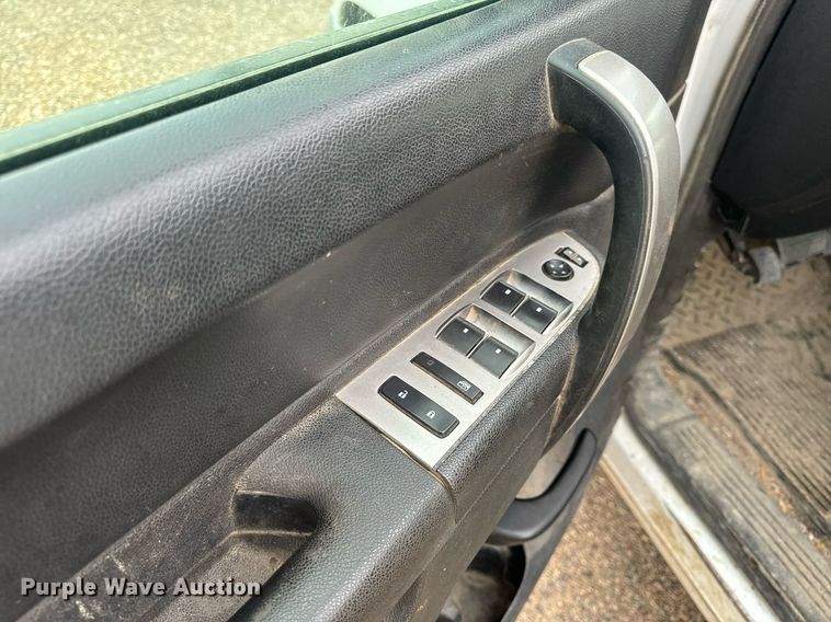 image for item EH6674 2012 Chevrolet Silverado 1500 Crew Cab pickup truck