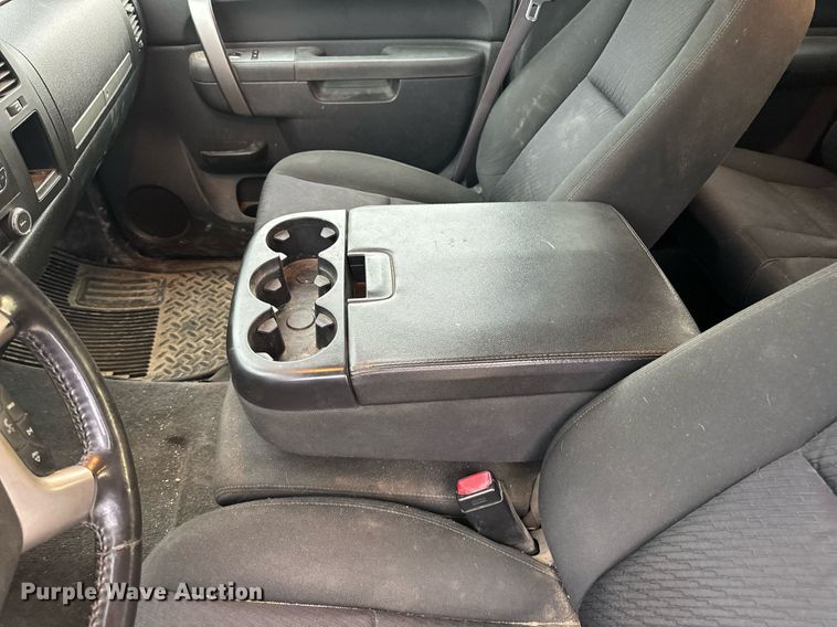 image for item EH6674 2012 Chevrolet Silverado 1500 Crew Cab pickup truck