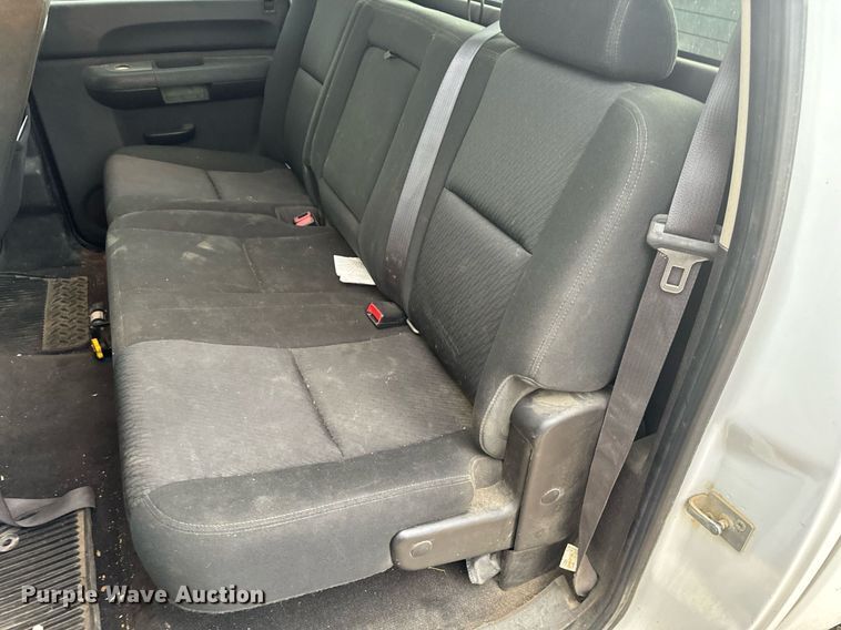 image for item EH6674 2012 Chevrolet Silverado 1500 Crew Cab pickup truck