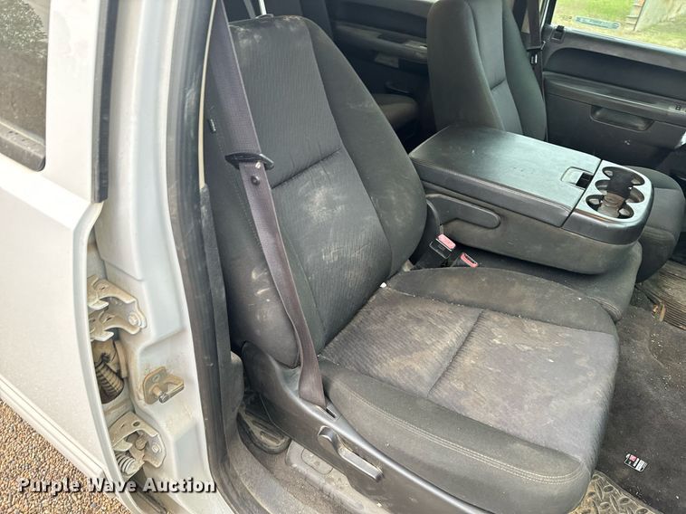 image for item EH6674 2012 Chevrolet Silverado 1500 Crew Cab pickup truck