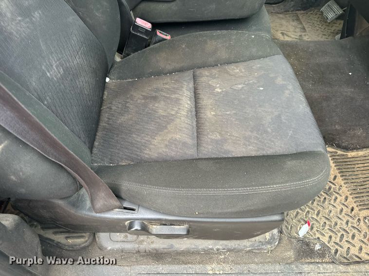 image for item EH6674 2012 Chevrolet Silverado 1500 Crew Cab pickup truck