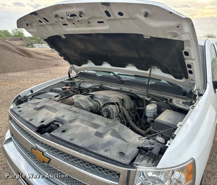 image for item EH6674 2012 Chevrolet Silverado 1500 Crew Cab pickup truck