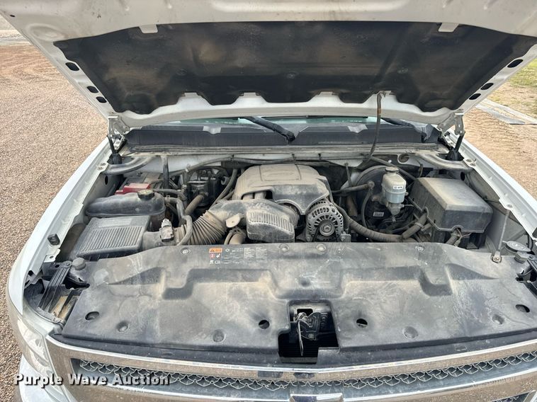 image for item EH6674 2012 Chevrolet Silverado 1500 Crew Cab pickup truck