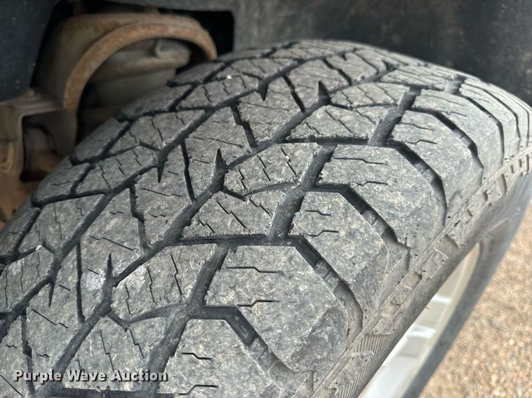 image for item EH6674 2012 Chevrolet Silverado 1500 Crew Cab pickup truck