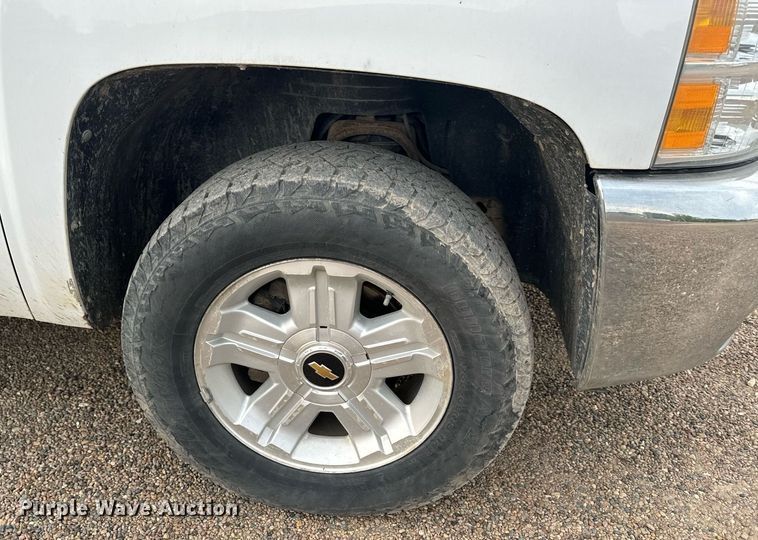 image for item EH6674 2012 Chevrolet Silverado 1500 Crew Cab pickup truck