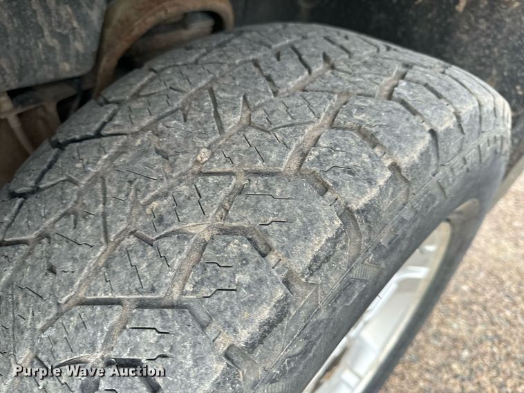 image for item EH6674 2012 Chevrolet Silverado 1500 Crew Cab pickup truck