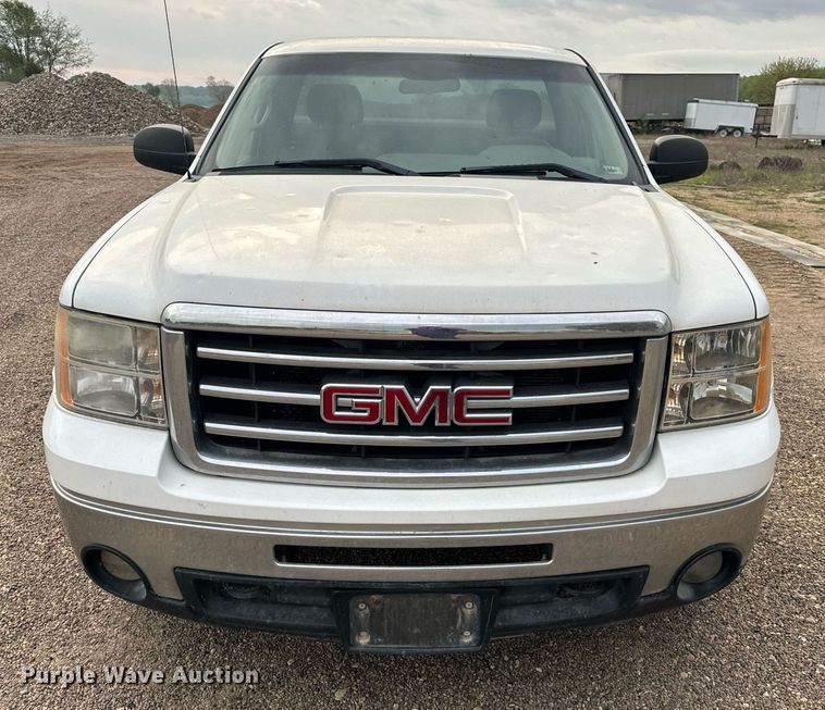 image for item EH6675 2013 GMC Sierra 1500 pickup truck