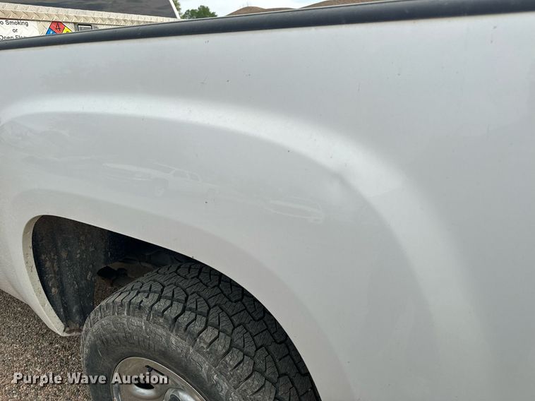 image for item EH6675 2013 GMC Sierra 1500 pickup truck