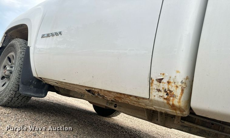 image for item EH6675 2013 GMC Sierra 1500 pickup truck