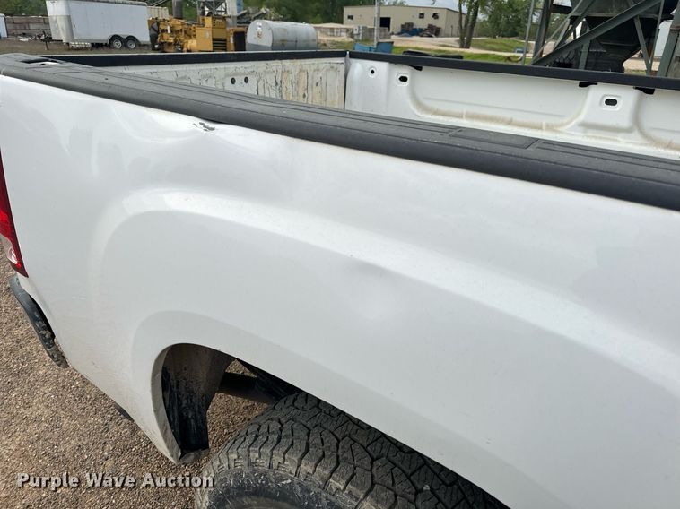 image for item EH6675 2013 GMC Sierra 1500 pickup truck