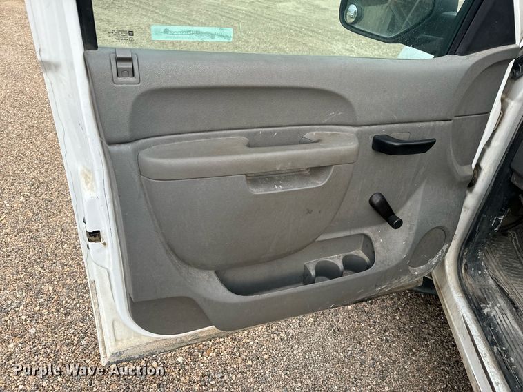 image for item EH6675 2013 GMC Sierra 1500 pickup truck