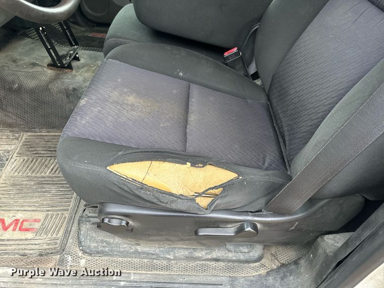 image for item EH6675 2013 GMC Sierra 1500 pickup truck