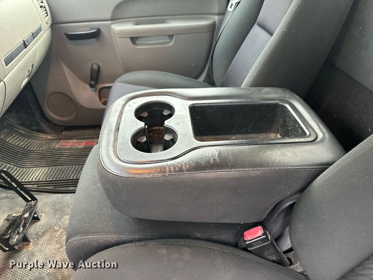 image for item EH6675 2013 GMC Sierra 1500 pickup truck