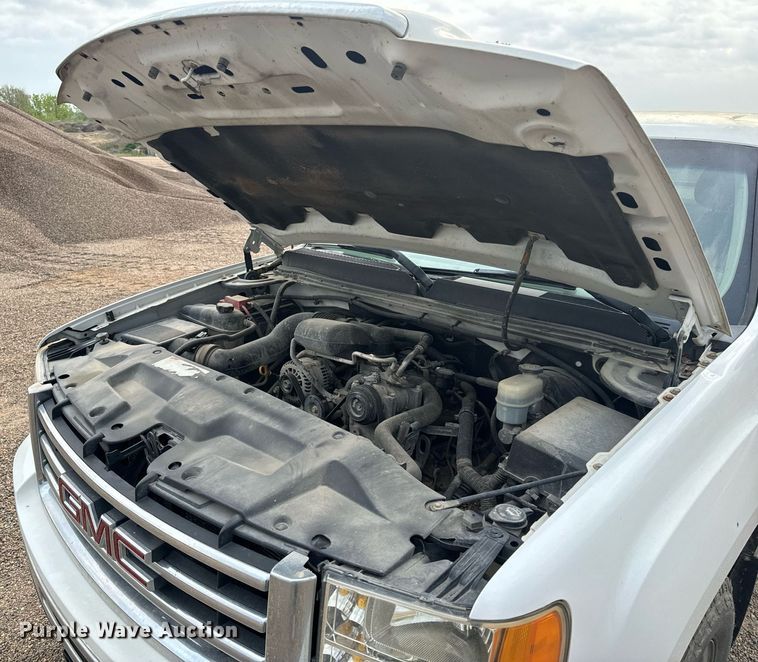 image for item EH6675 2013 GMC Sierra 1500 pickup truck