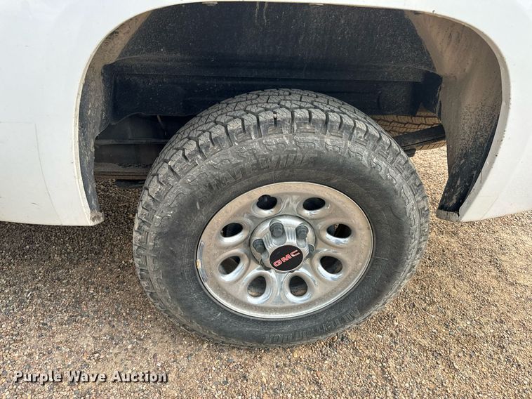 image for item EH6675 2013 GMC Sierra 1500 pickup truck