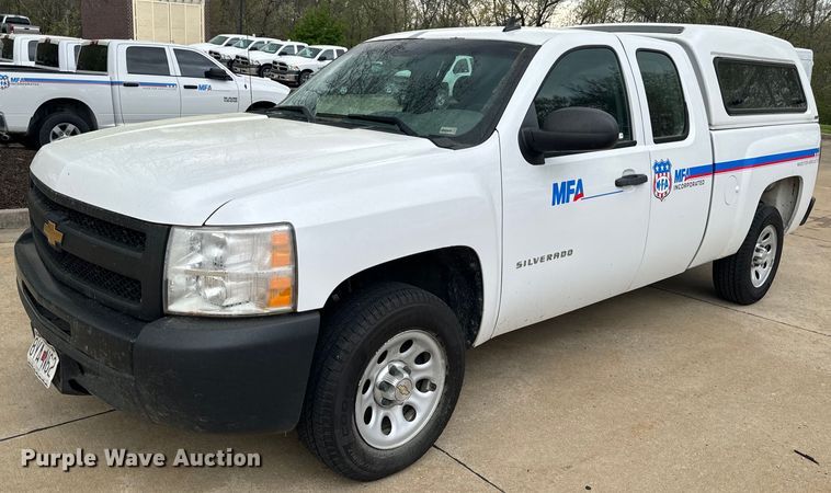 image for item EH6680 2012 Chevrolet Silverado 1500 Ext. Cab pickup truck