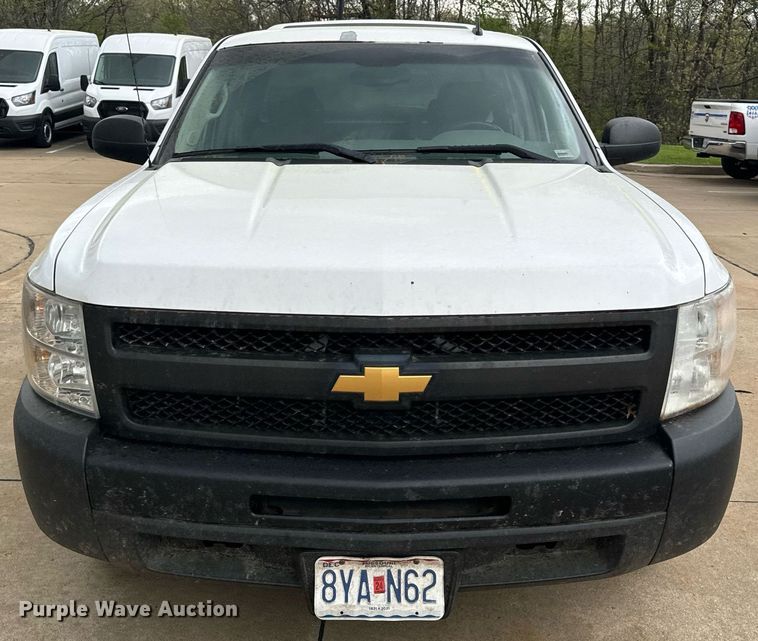image for item EH6680 2012 Chevrolet Silverado 1500 Ext. Cab pickup truck