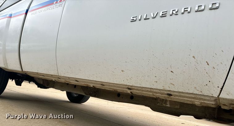 image for item EH6680 2012 Chevrolet Silverado 1500 Ext. Cab pickup truck