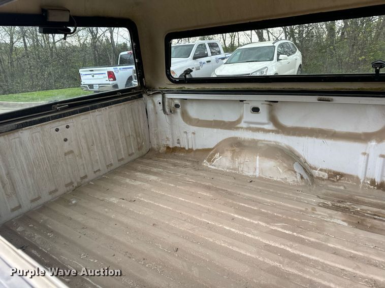 image for item EH6680 2012 Chevrolet Silverado 1500 Ext. Cab pickup truck