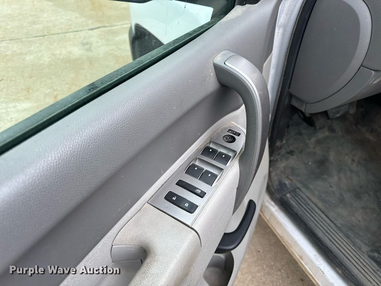 image for item EH6680 2012 Chevrolet Silverado 1500 Ext. Cab pickup truck