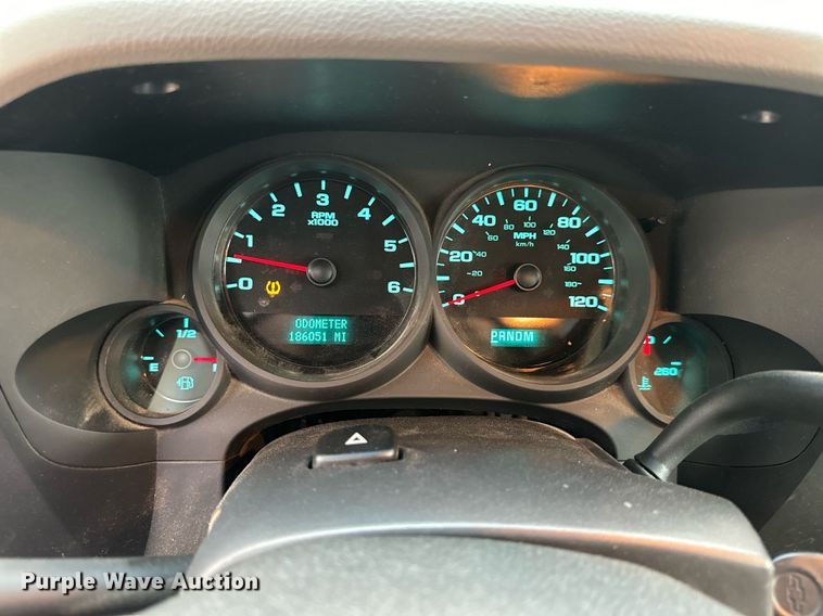 image for item EH6680 2012 Chevrolet Silverado 1500 Ext. Cab pickup truck