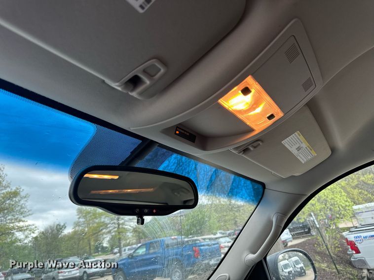 image for item EH6680 2012 Chevrolet Silverado 1500 Ext. Cab pickup truck