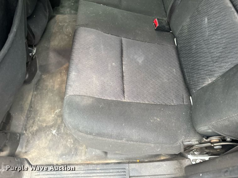 image for item EH6680 2012 Chevrolet Silverado 1500 Ext. Cab pickup truck