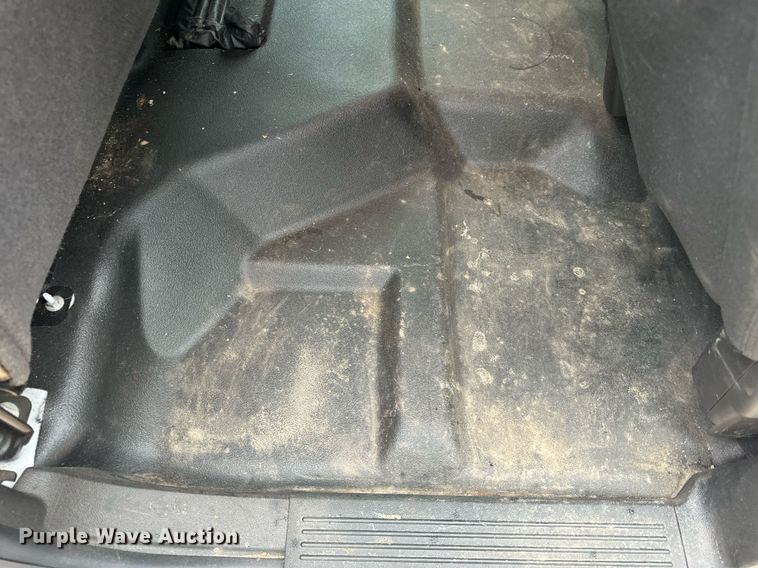 image for item EH6680 2012 Chevrolet Silverado 1500 Ext. Cab pickup truck