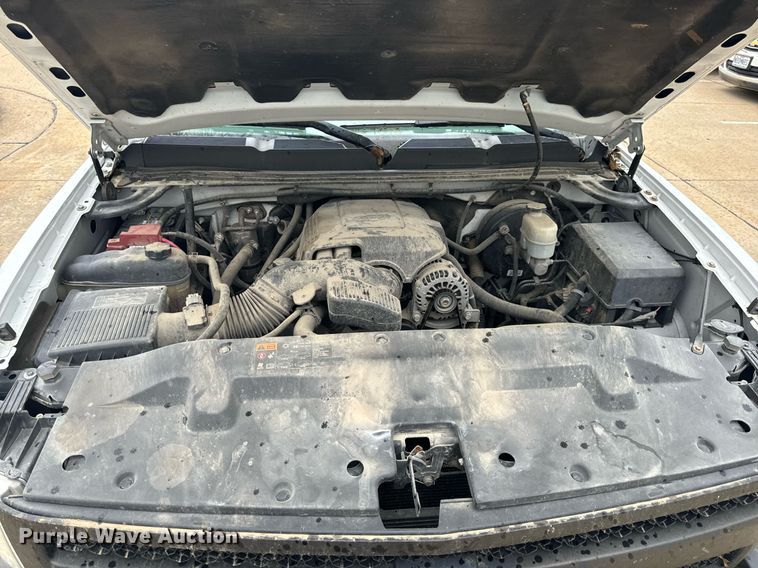 image for item EH6680 2012 Chevrolet Silverado 1500 Ext. Cab pickup truck