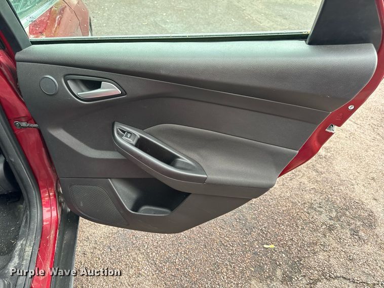 image for item EH6685 2014 Ford Focus Titanium 