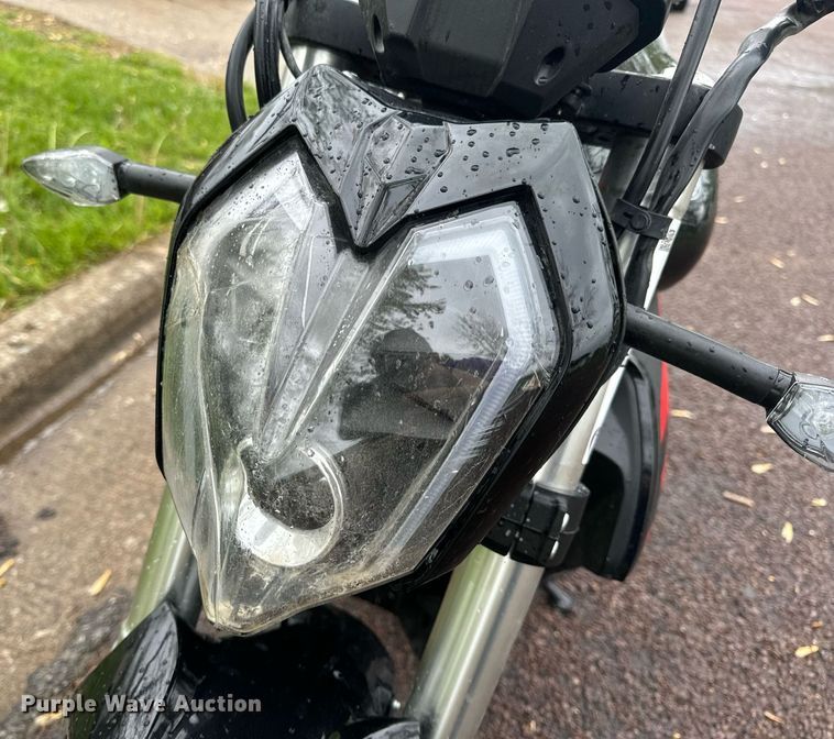 image for item EH6686 2022 Benelli 302S motorcycle