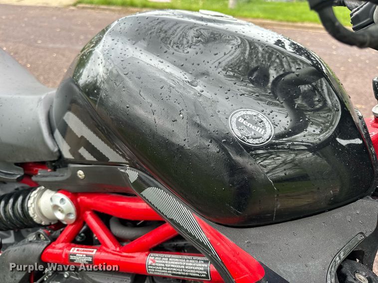 image for item EH6686 2022 Benelli 302S motorcycle