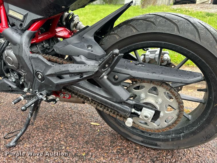 image for item EH6686 2022 Benelli 302S motorcycle