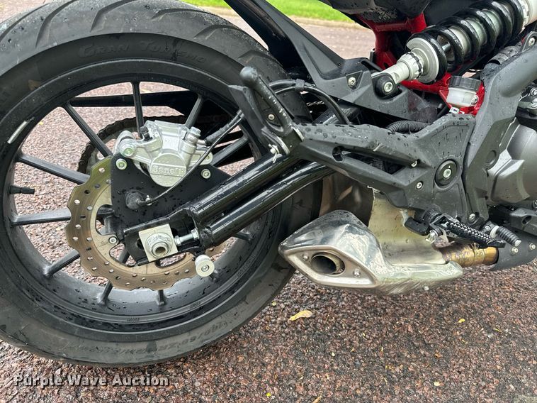 image for item EH6686 2022 Benelli 302S motorcycle