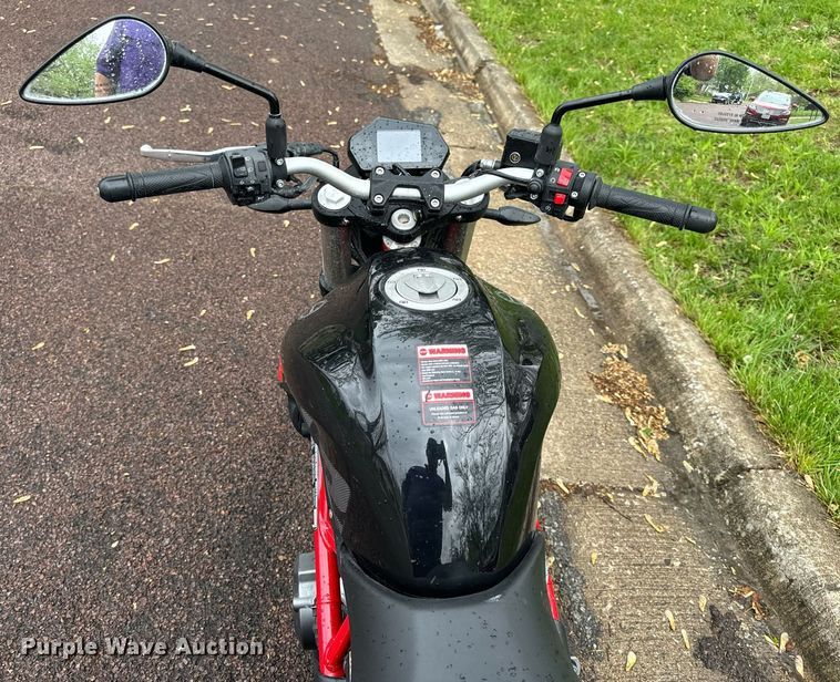 image for item EH6686 2022 Benelli 302S motorcycle