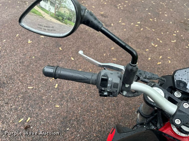 image for item EH6686 2022 Benelli 302S motorcycle