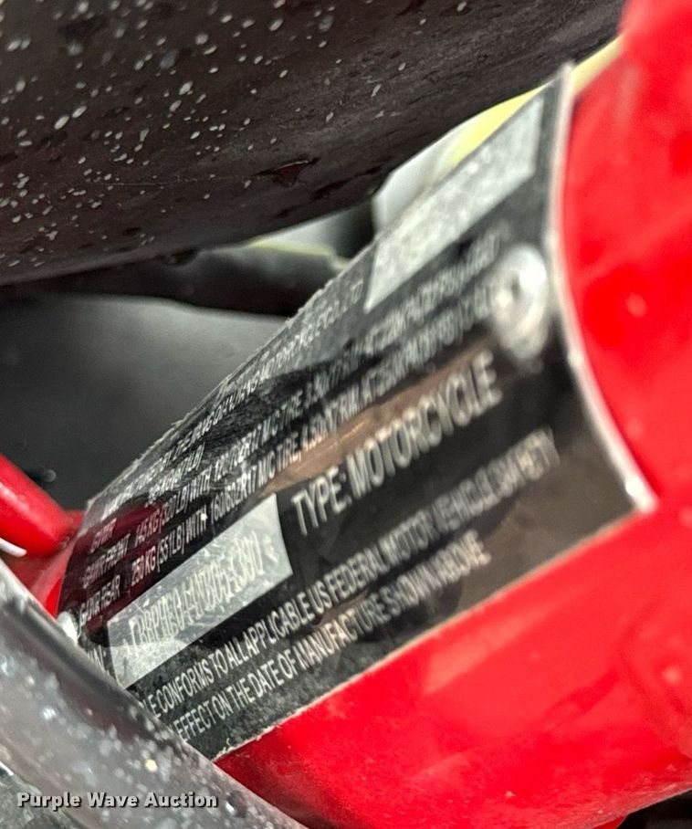 image for item EH6686 2022 Benelli 302S motorcycle