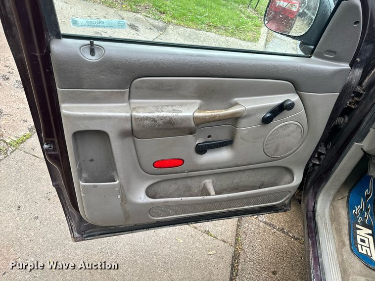 image for item EH6687 2005 Dodge Ram 1500 pickup truck