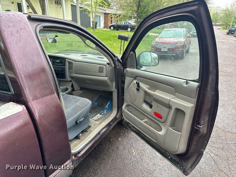 image for item EH6687 2005 Dodge Ram 1500 pickup truck