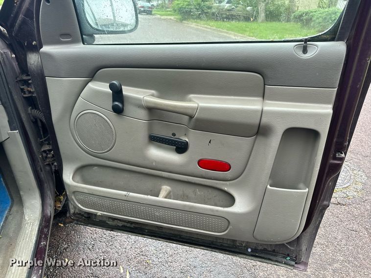 image for item EH6687 2005 Dodge Ram 1500 pickup truck