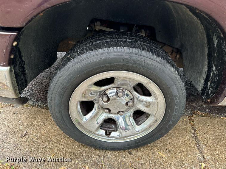 image for item EH6687 2005 Dodge Ram 1500 pickup truck