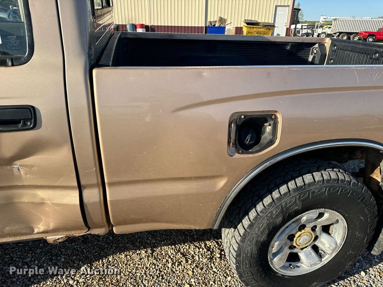 image for item EH6692 1999 Toyota  Tacoma pickup truck