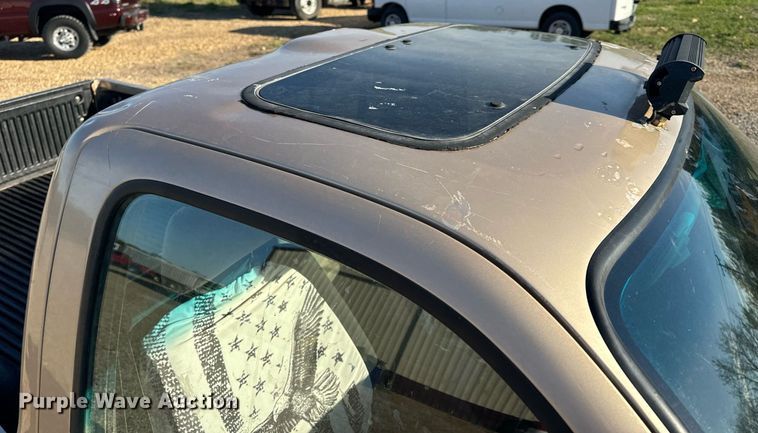 image for item EH6692 1999 Toyota  Tacoma pickup truck