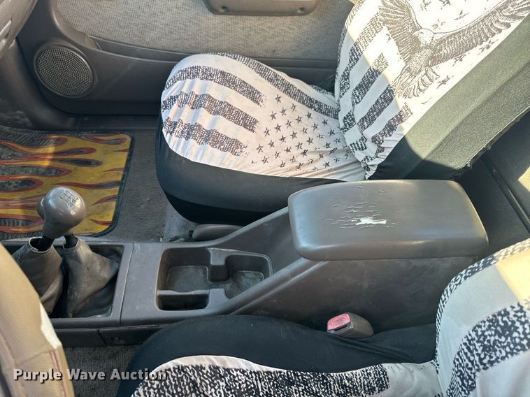 image for item EH6692 1999 Toyota  Tacoma pickup truck