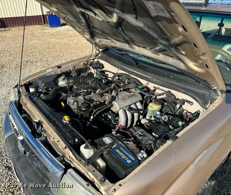 image for item EH6692 1999 Toyota  Tacoma pickup truck