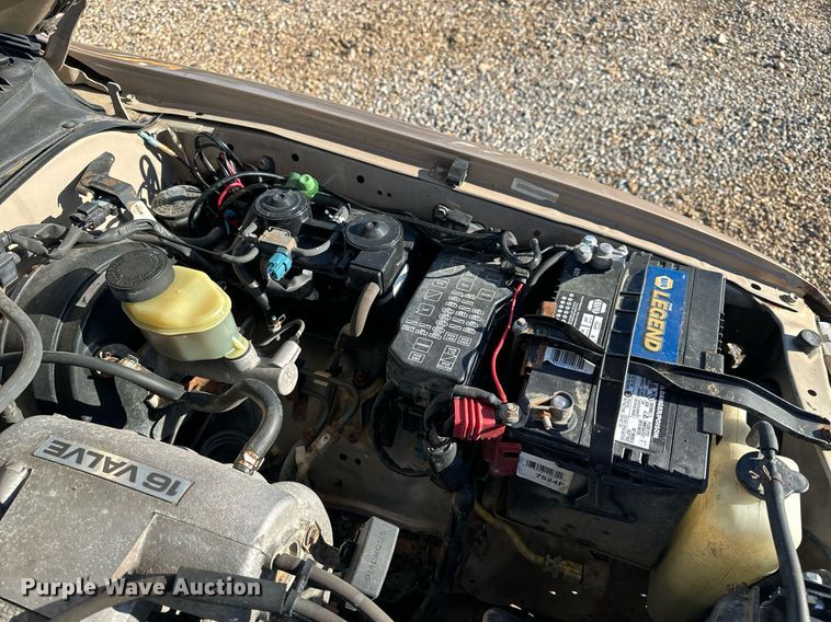 image for item EH6692 1999 Toyota  Tacoma pickup truck