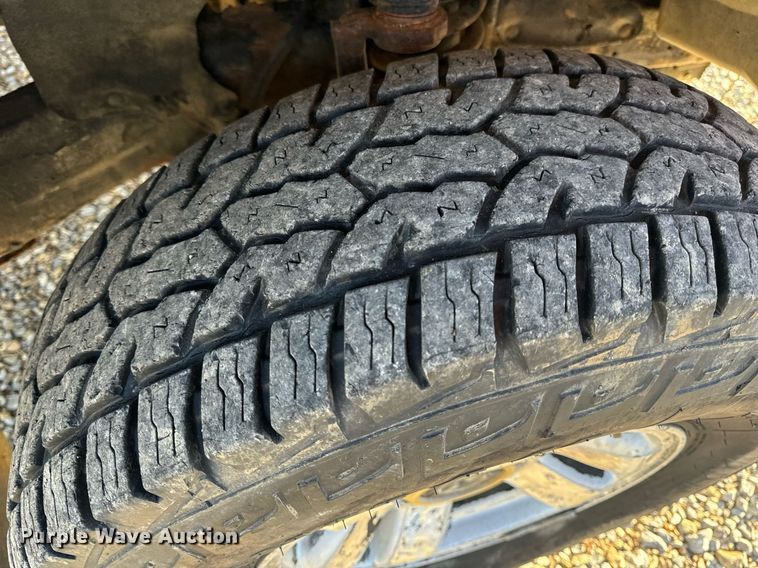 image for item EH6692 1999 Toyota  Tacoma pickup truck